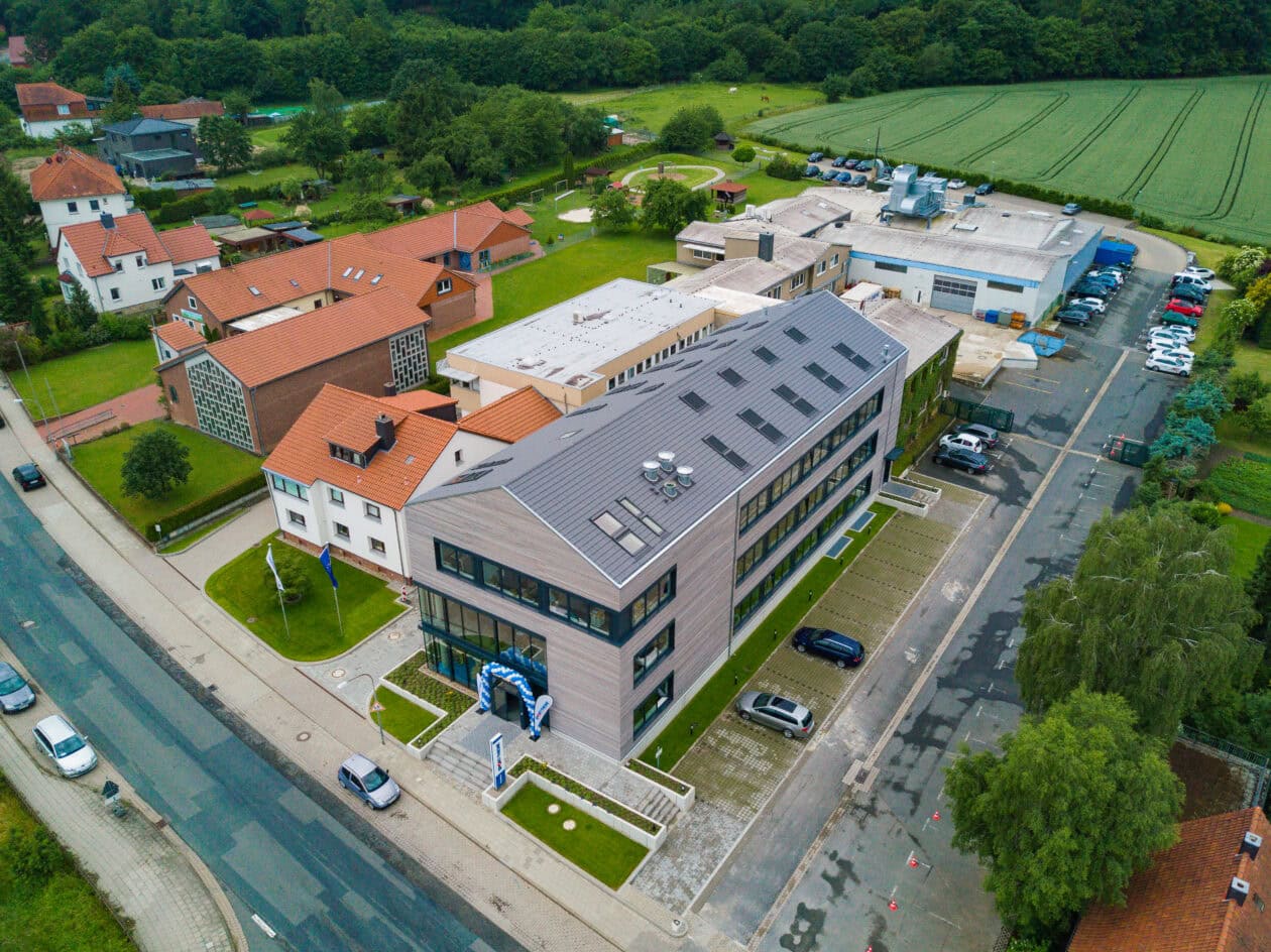 Luftaufnahme vom Sport-Thieme Neubau in Grasleben
